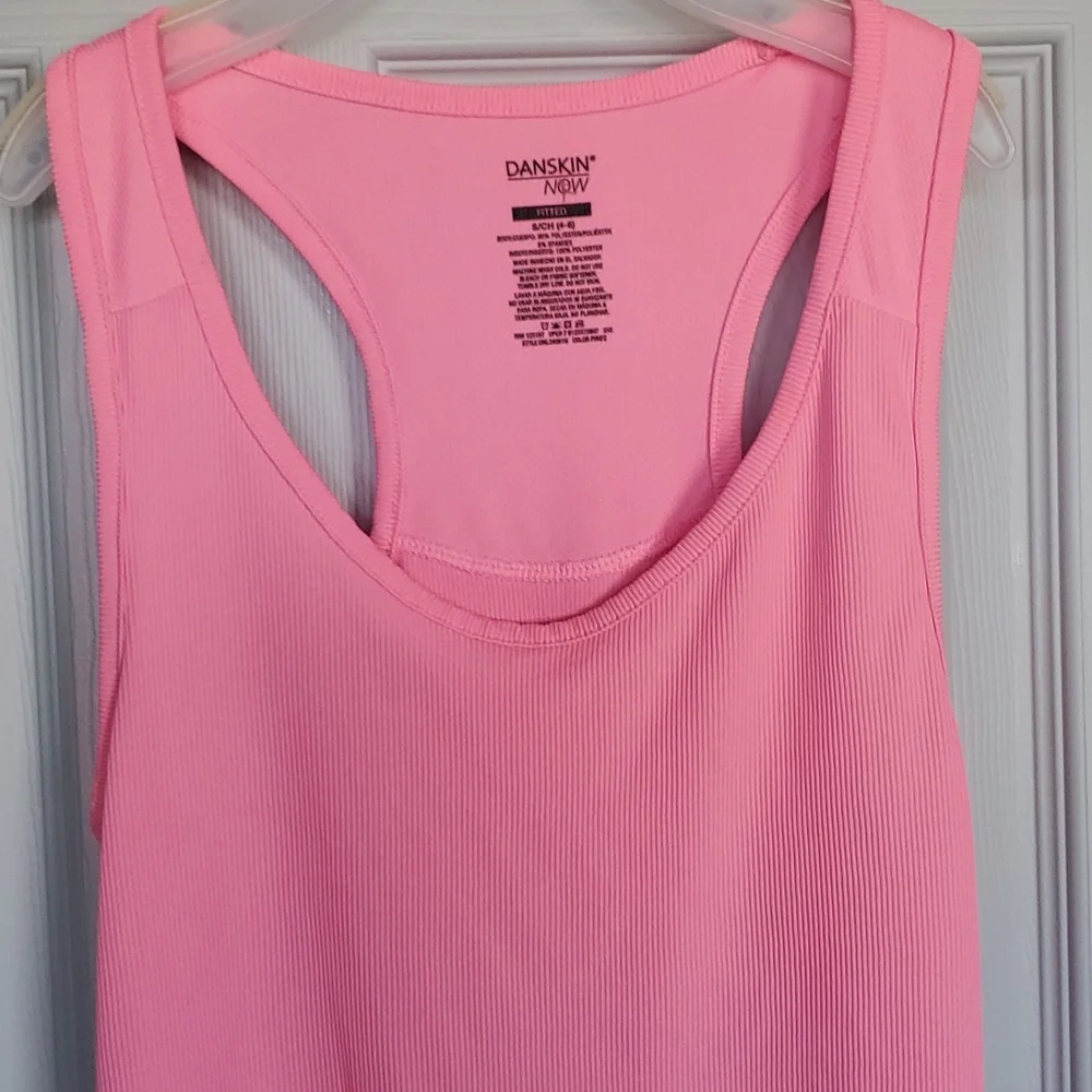 Women's Exercise blouse. - Picture 3 of 6